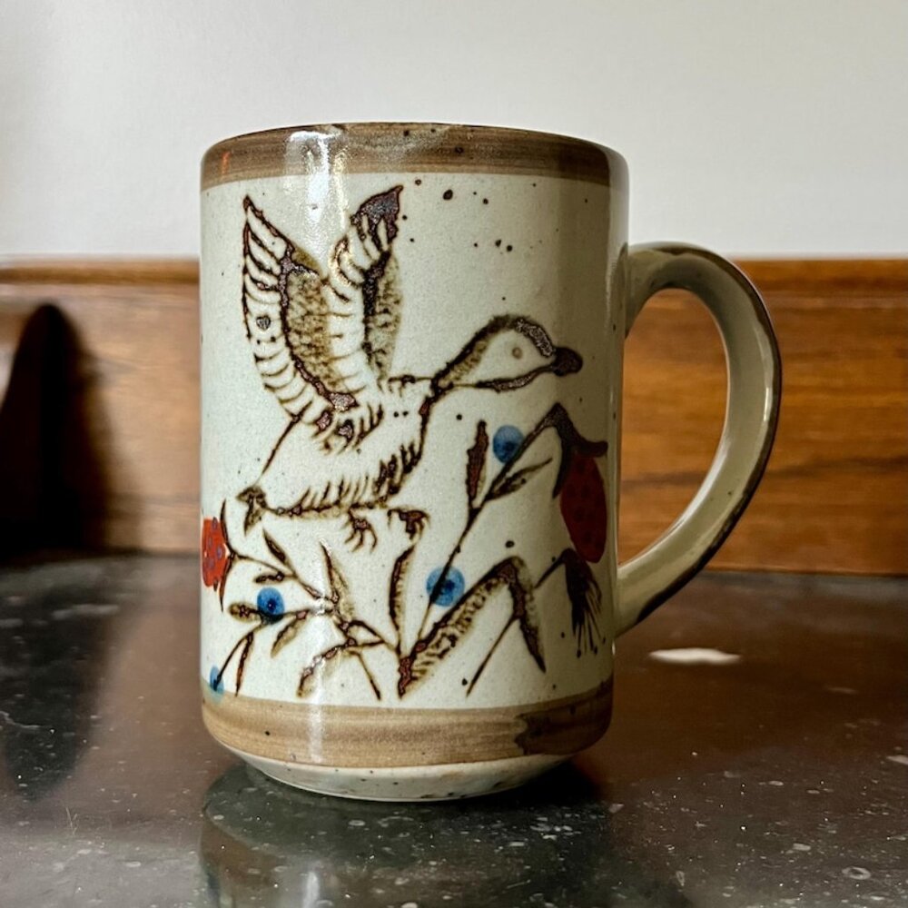 Vintage Speckleware Mug with Painted Bird Design Vintage Speckleware Mug with Pa
